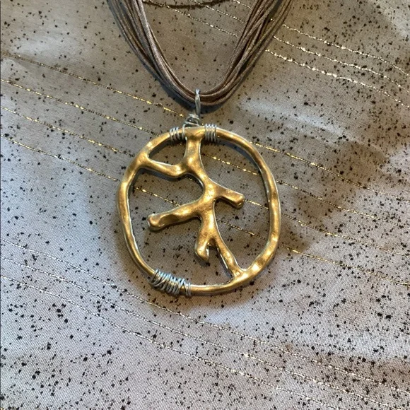 Necklace - Picture 3 of 6